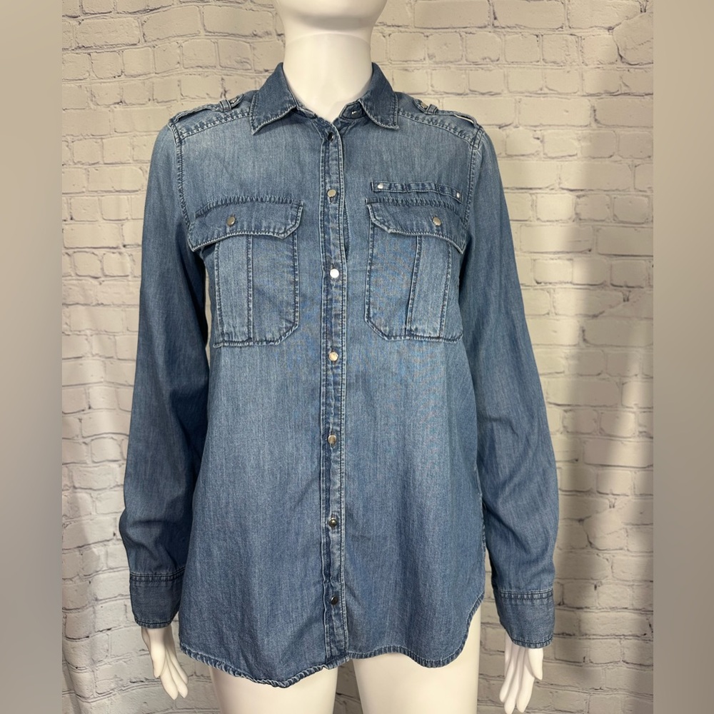 XS Express light Jean button up blouse